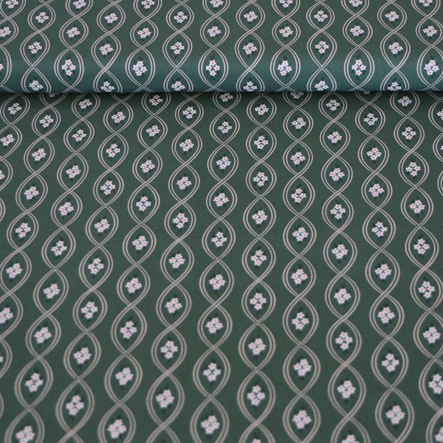 Vävd Retroblomster 'Dark Green'