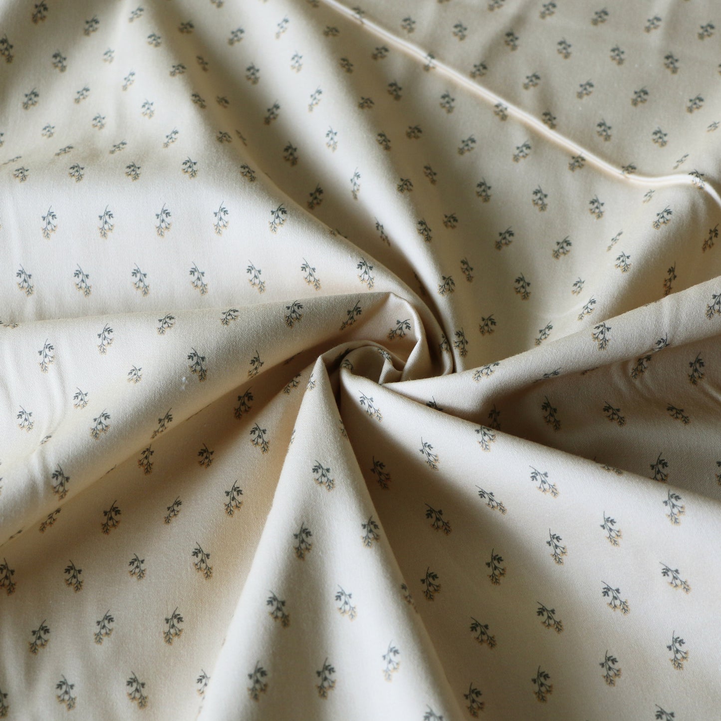 Woven Cotton Yellow Bedstraw 'Butter'