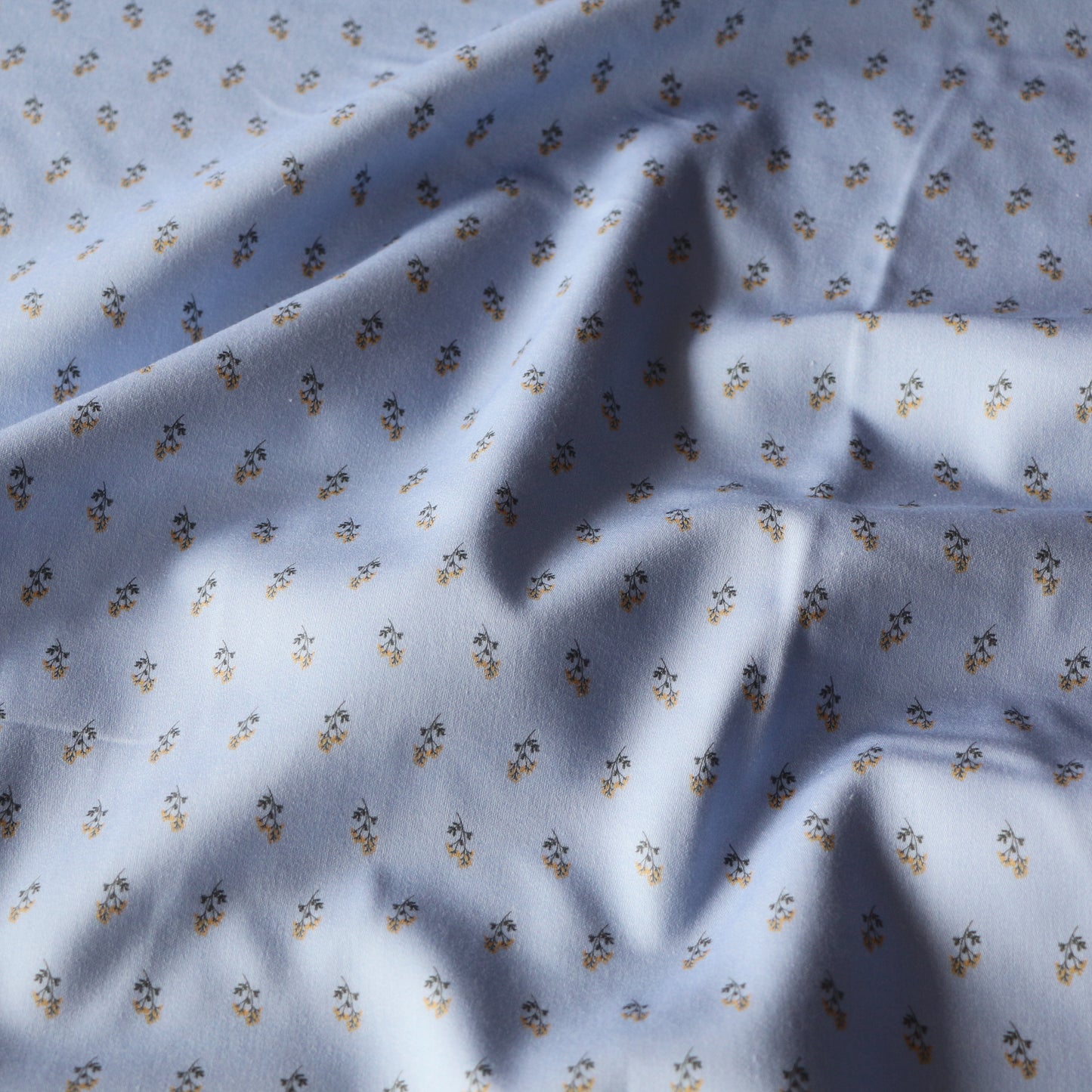 Woven Cotton Yellow Bedstraw 'Sky Blue'
