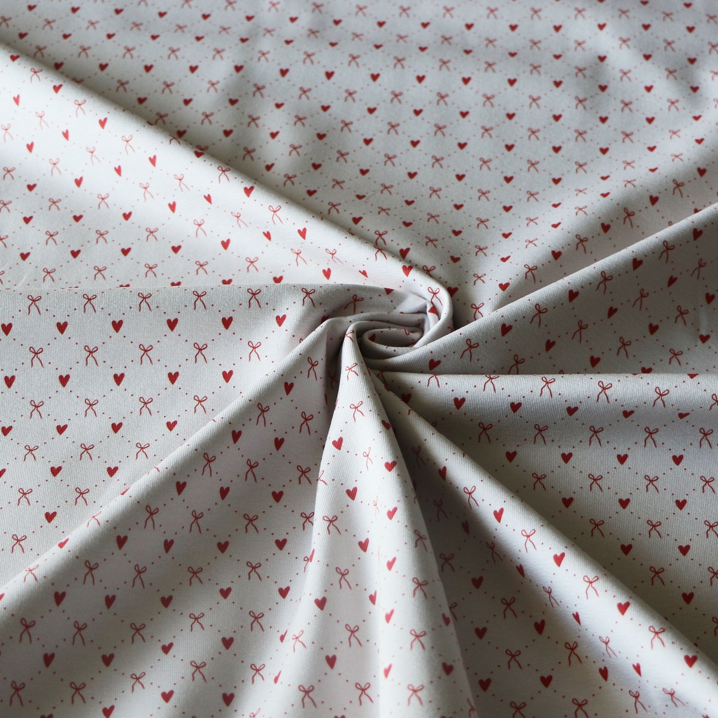 Jersey Jul 'Creme & Red' 