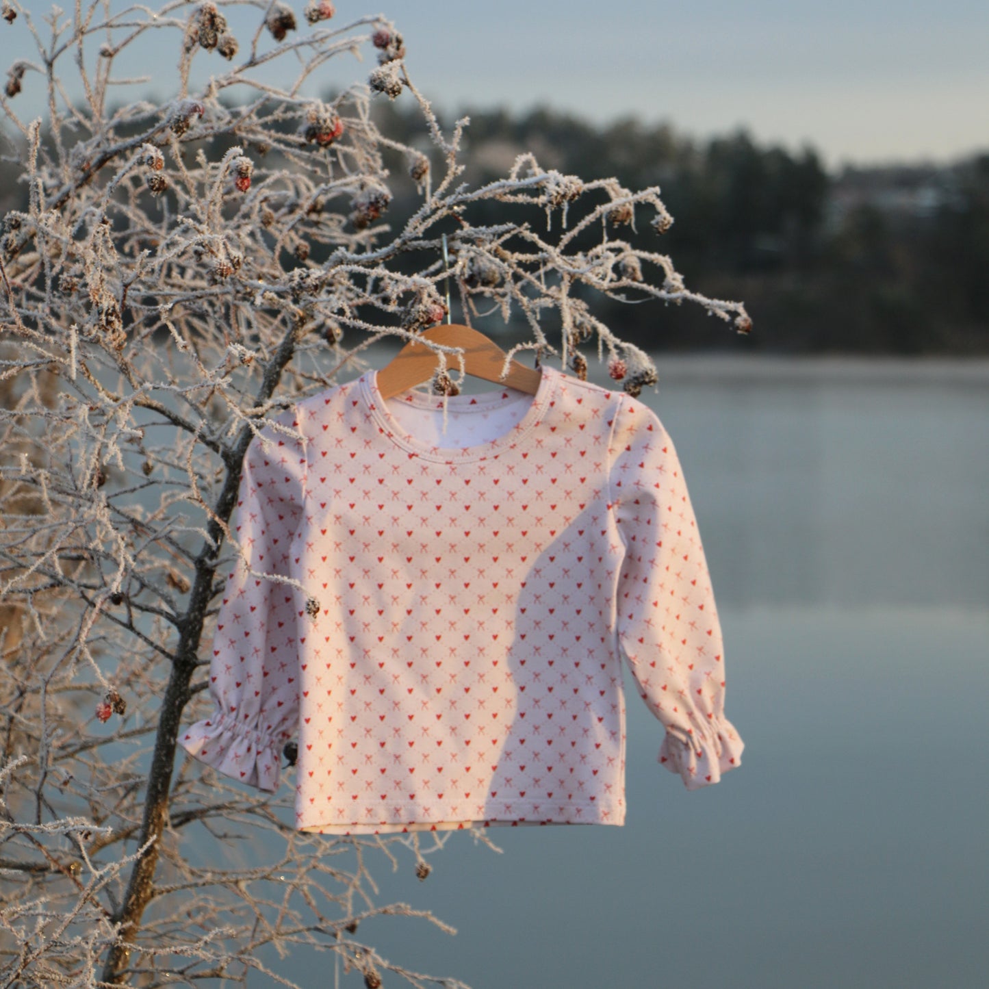 Jersey Jul 'Creme & Red' 