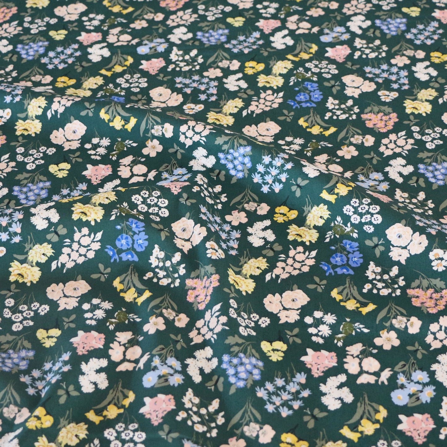 Gewebter Stoff Nachtsaga 'Forest Green'