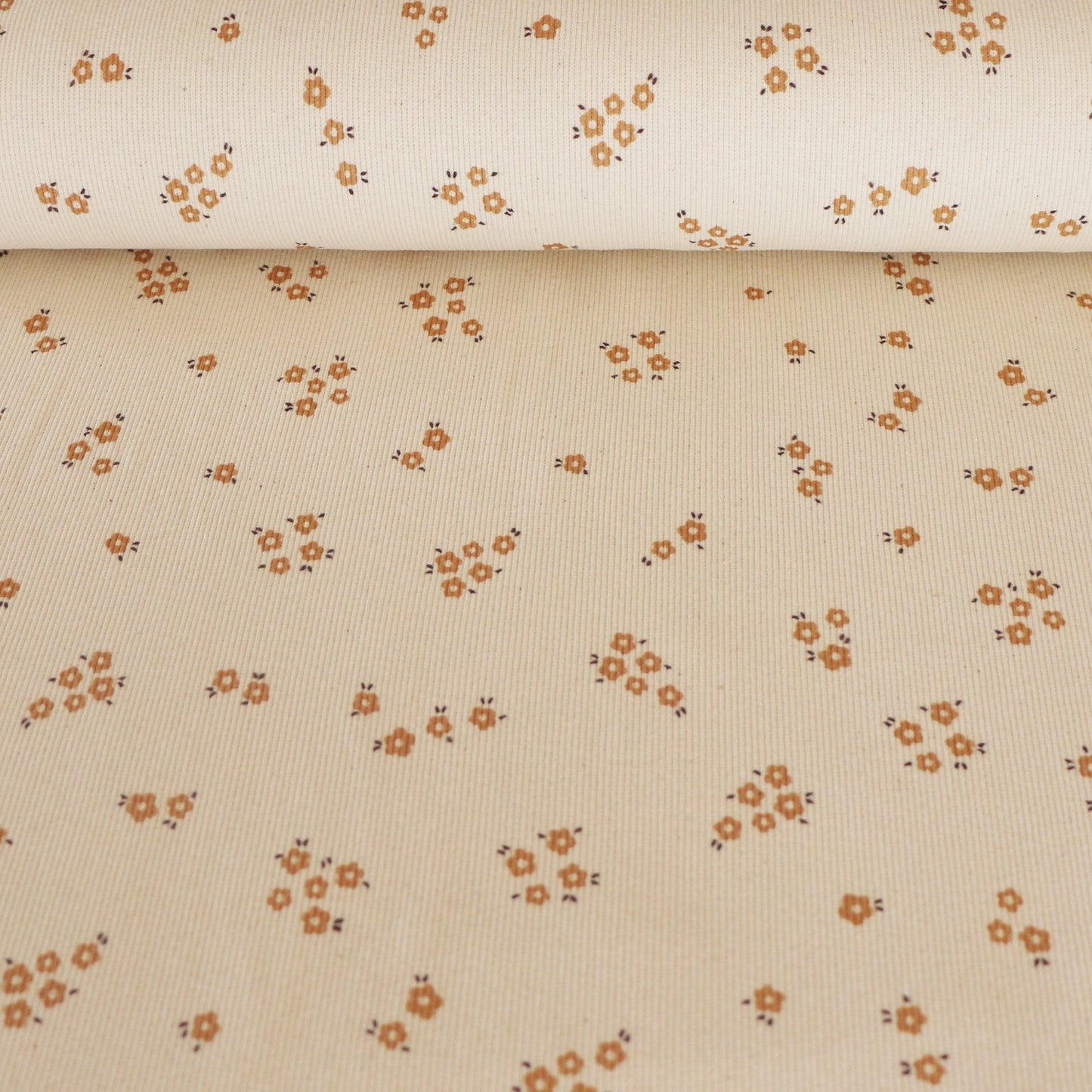 Ribbed Knit Flowers Yellow 'Creme'