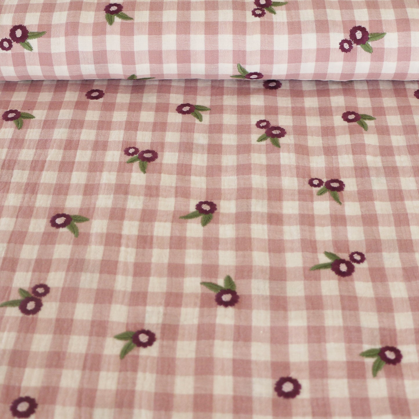 Double Gauze Embroidered Flower Checkered 'Rose'