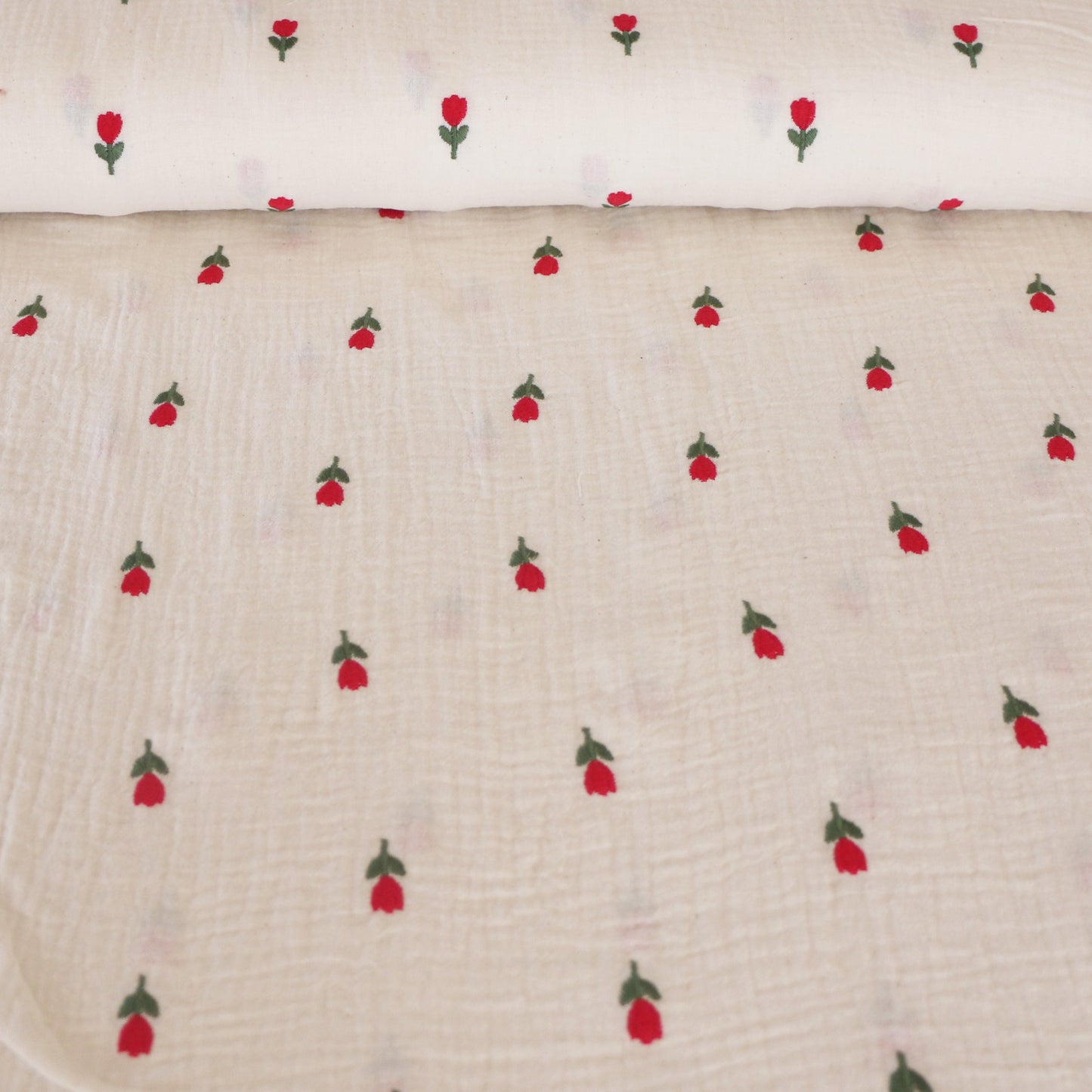 Double Gauze Embroidered Tulip 'Creme'