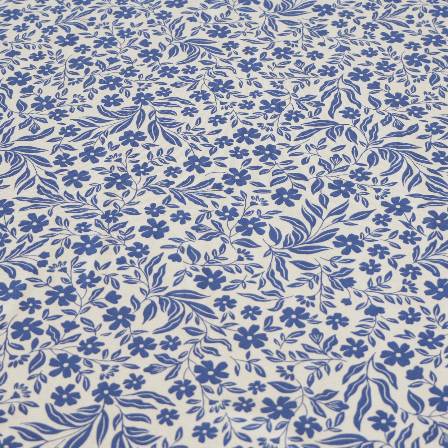 Trikå Floral Blue 'White'