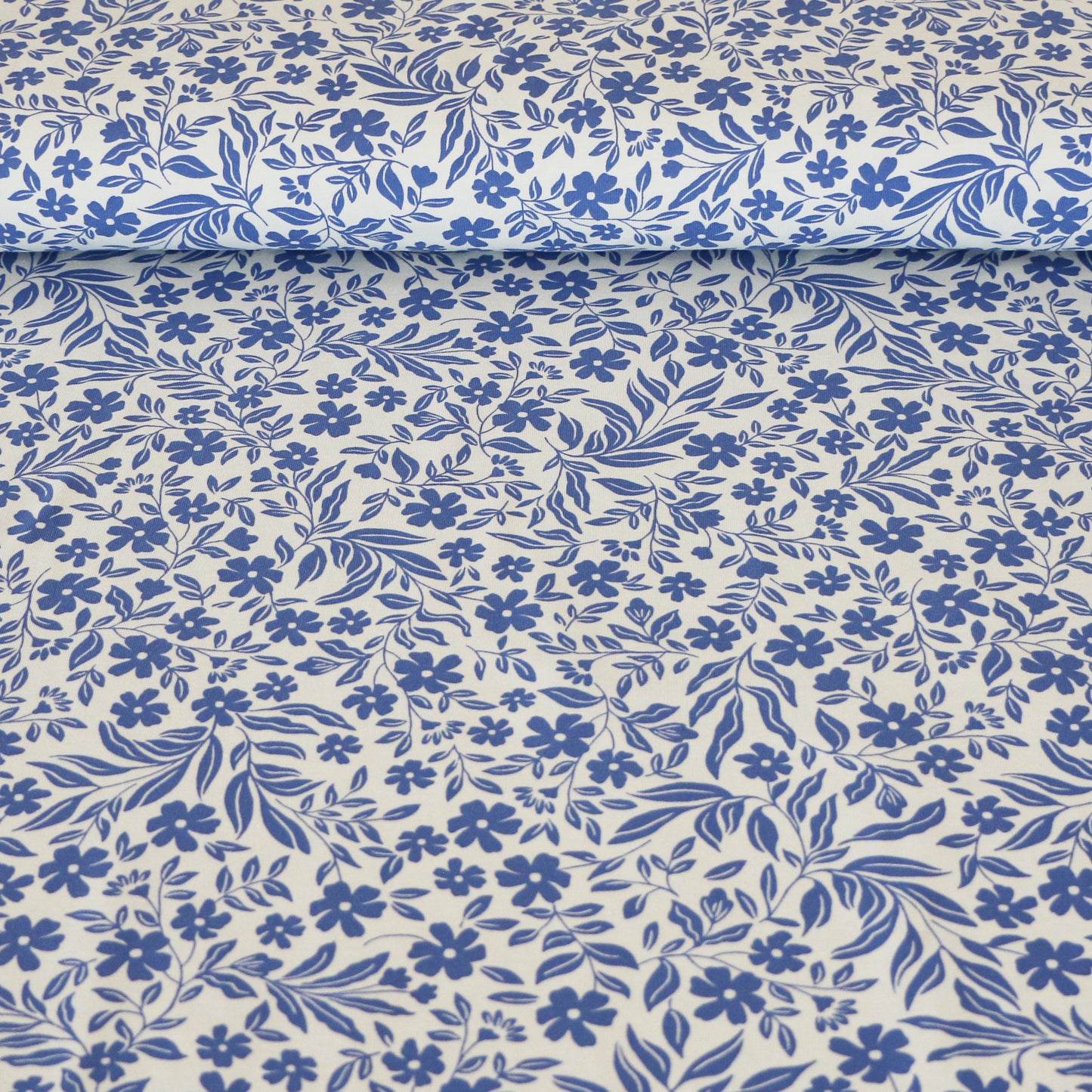 Trikå Floral Blue 'White'
