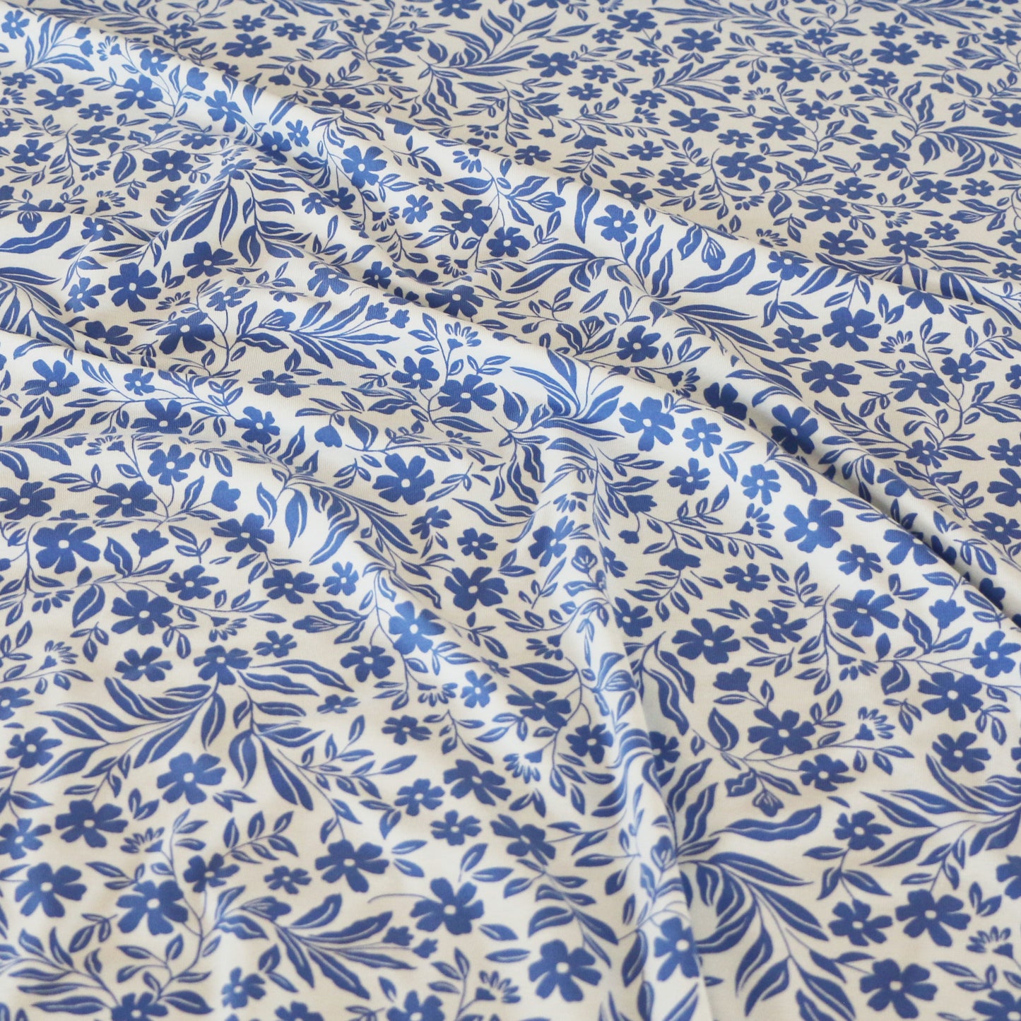 Trikå Floral Blue 'White'