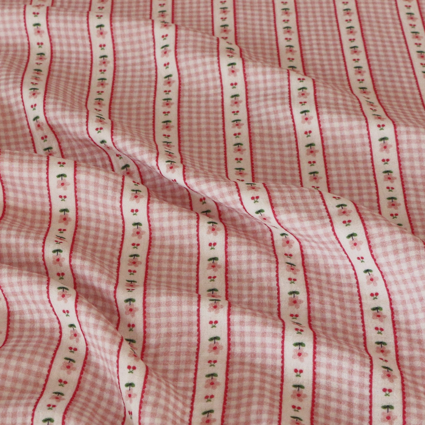 Muslin Cottage 'Rosa'