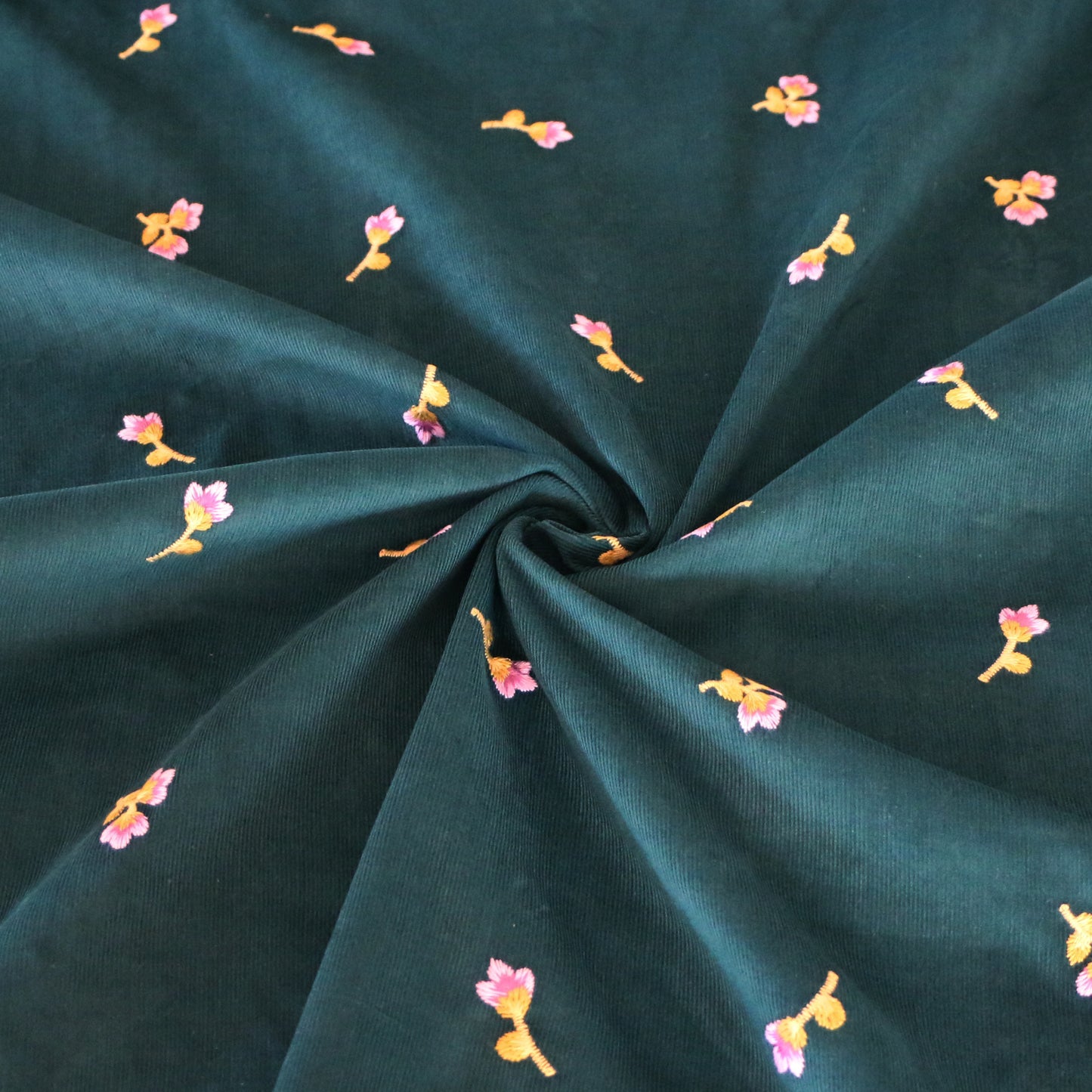 Kordstoff bestickte Blumen 'Emerald Green'