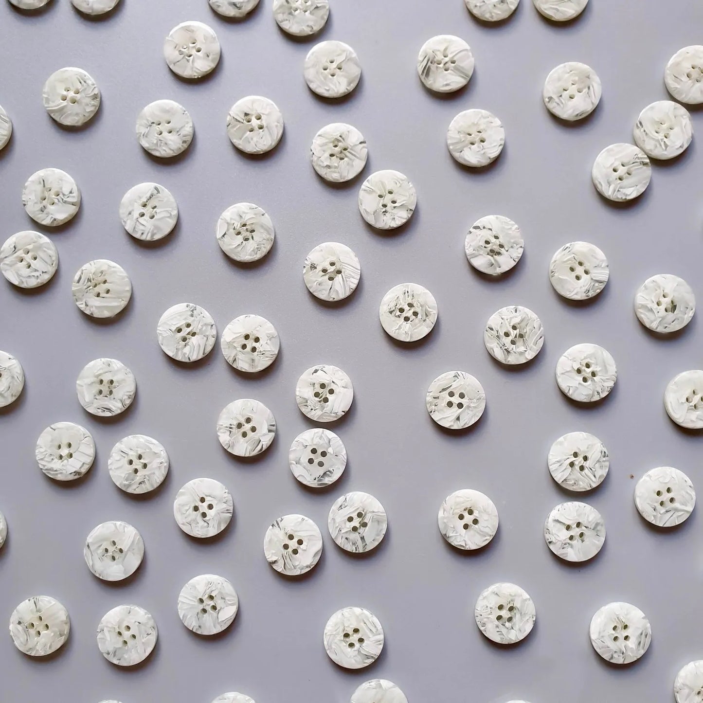 Buttons 'Snow' 15mm 
